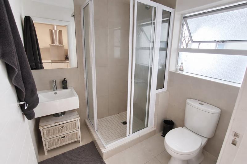 1 Bedroom Property for Sale in Green Point Western Cape
